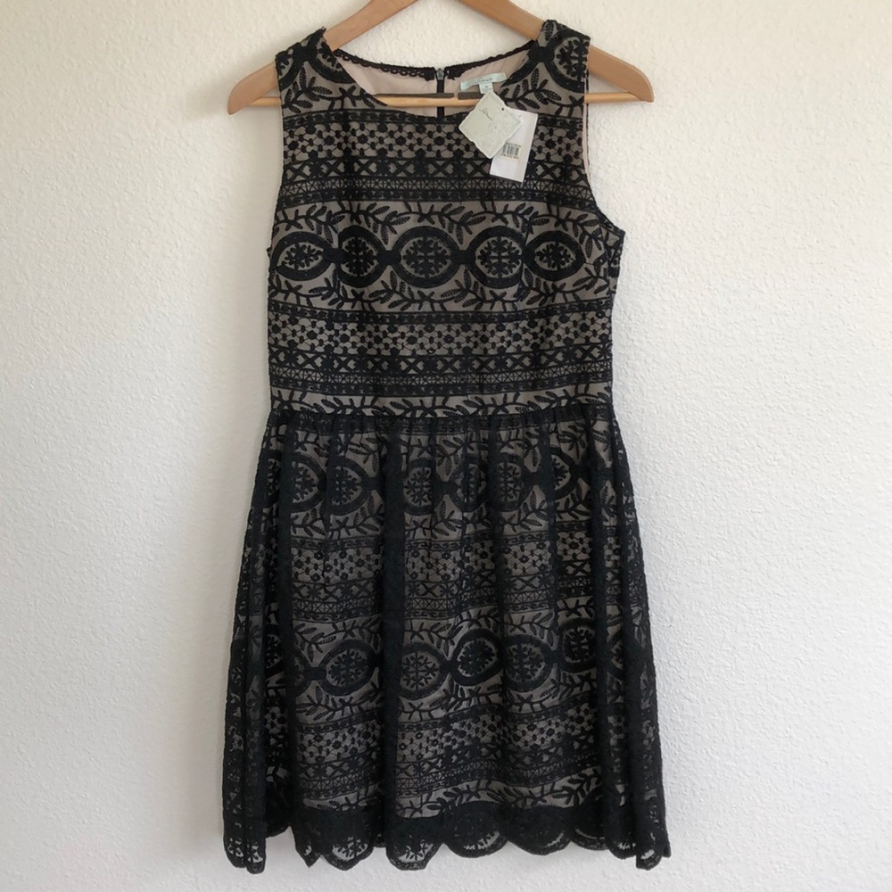 NWT Soprano Sleeveless Black Lace Overlay Dress